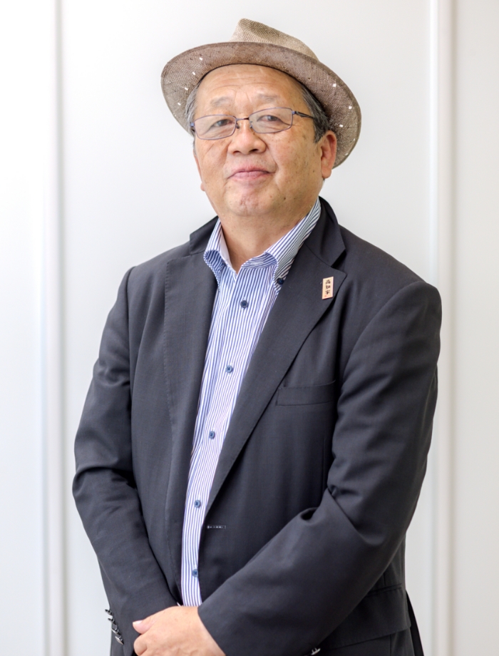 代表取締役  山下 英